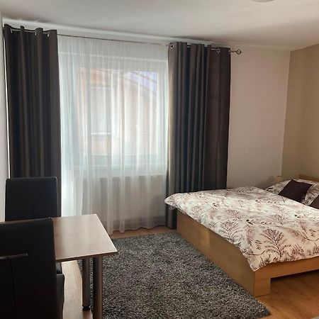 Apartmanovy Dom Adriana Зуберец Экстерьер фото