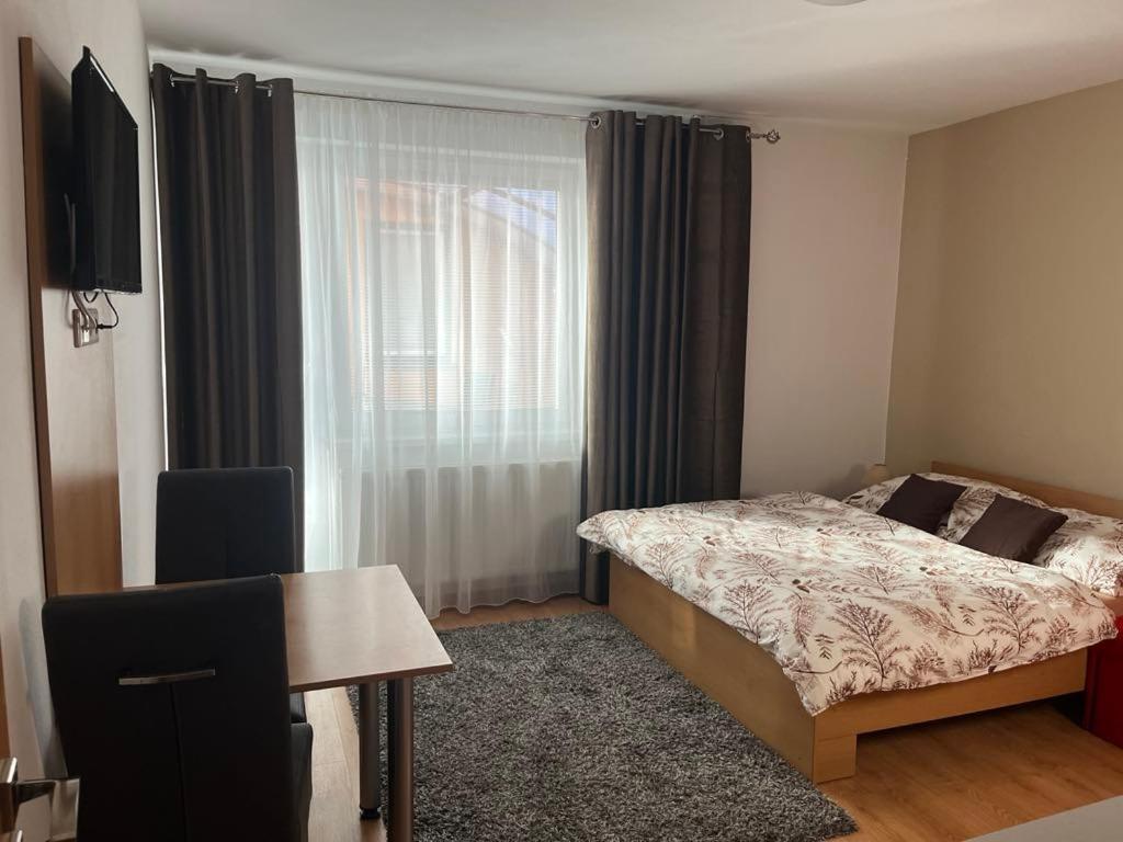 Apartmanovy Dom Adriana Зуберец Экстерьер фото